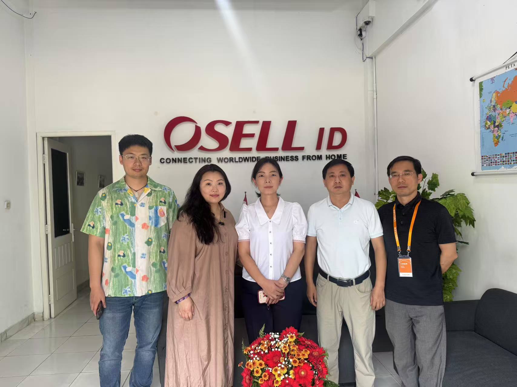 城發(fā)貿(mào)易公司聯(lián)合湖南親零嘴公司赴東南亞考察 為“德品”出海探路